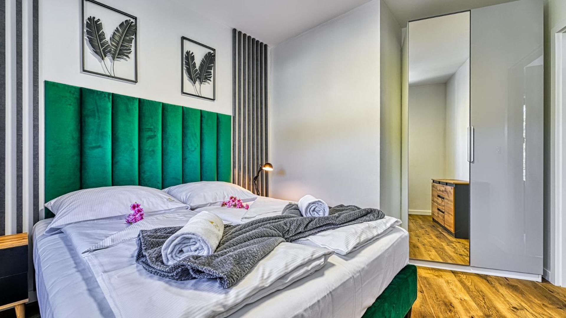 Apartamenty Z Basenem I Saunami Stone Hill Resort Vip Centrum By Royal Aparts Szklarska Poreba Extérieur photo